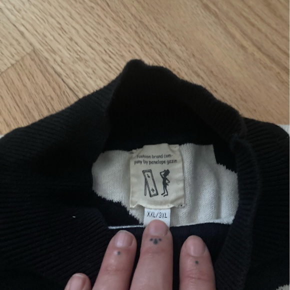 Fashion Brand Company Cow Print Knit Sweater - out of print! - Picture 7 of 13